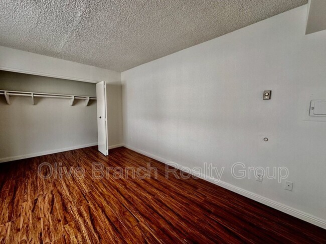 Building Photo - 8161 Manitoba St