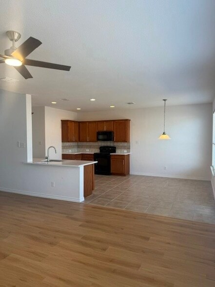 Building Photo - 2021 Brook Meadow Dr