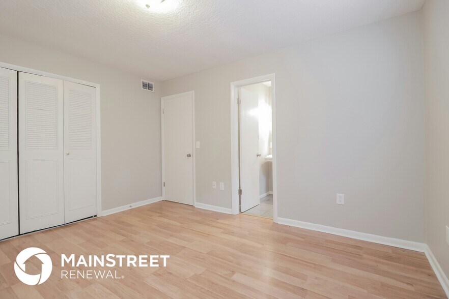 Building Photo - 3112 Calumet Dr
