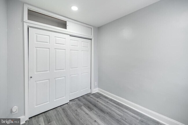 Building Photo - 3097 Memphis St