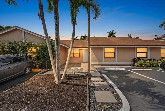 Building Photo - 7680 SW 156th Ct