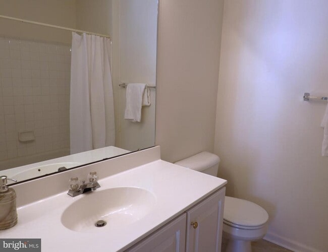 Building Photo - 6401 Lureta Ann Ln