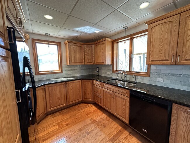 Building Photo - 138 New York Ave