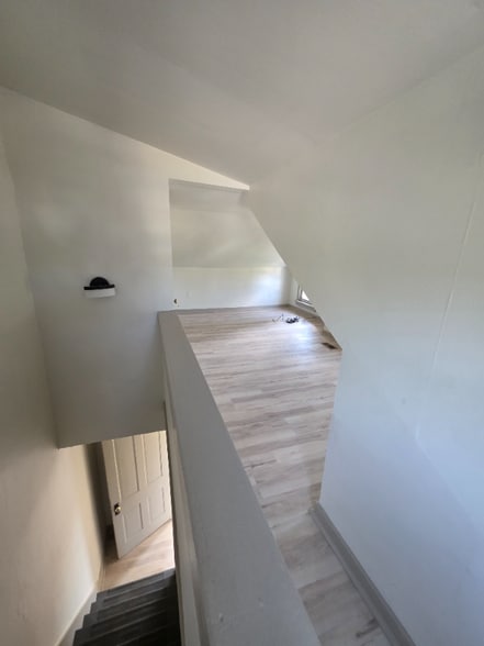 Building Photo - 474 2nd St