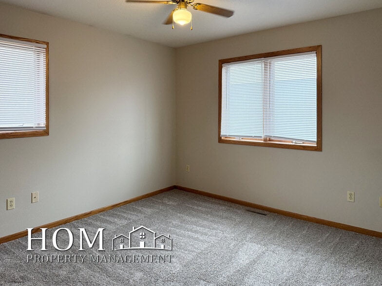 Building Photo - 320 E Lafayette St