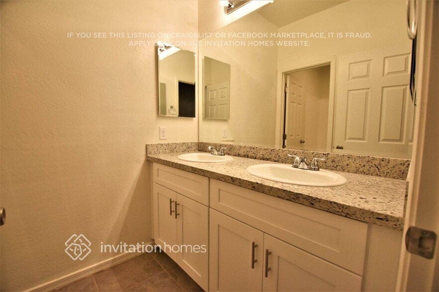 Building Photo - 17774 W Carmen Dr