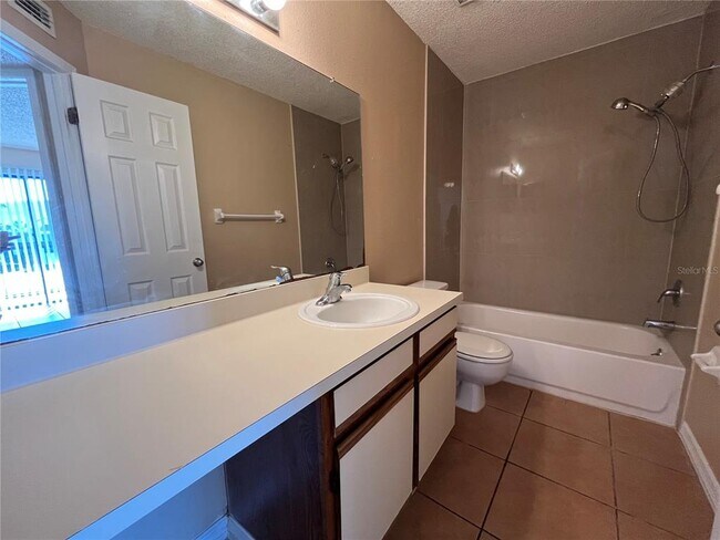 Building Photo - 2131 Cascades Blvd