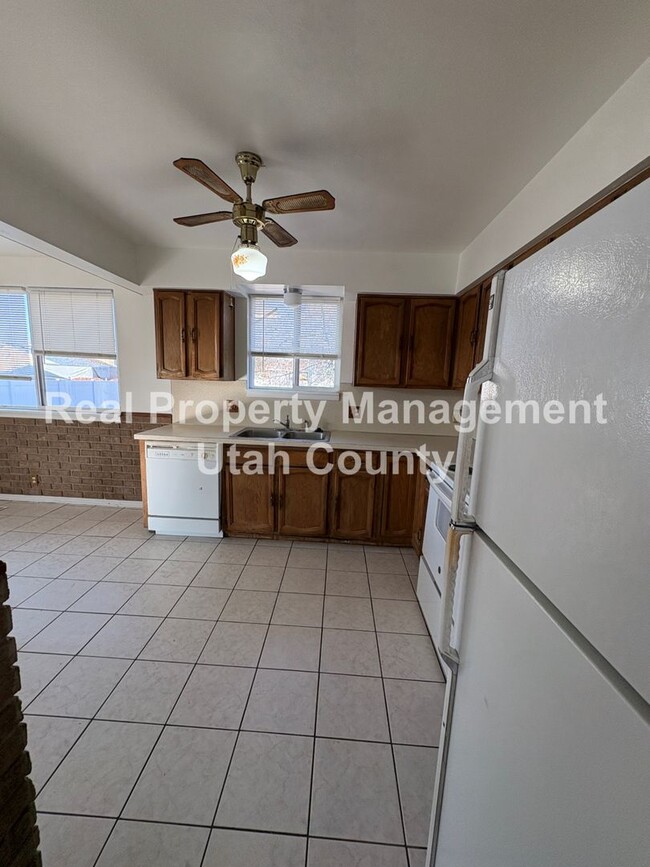 Building Photo - Half off first months rent! New Lower Price!!