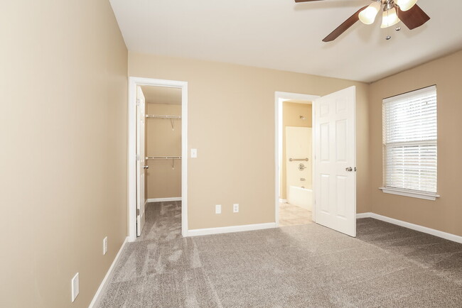 Building Photo - 3615 Sherbourne Ln