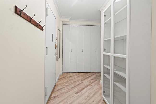 Building Photo - 7004 JFK Blvd E