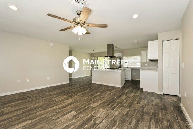 Building Photo - 3 Bedroom Pet-Friendly Home in Cape Coral,...