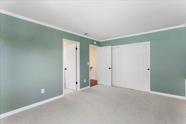 Building Photo - 53 Bay Park Terrace
