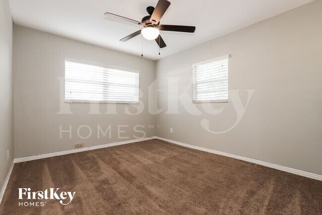 Building Photo - 5860 Cedar St NE