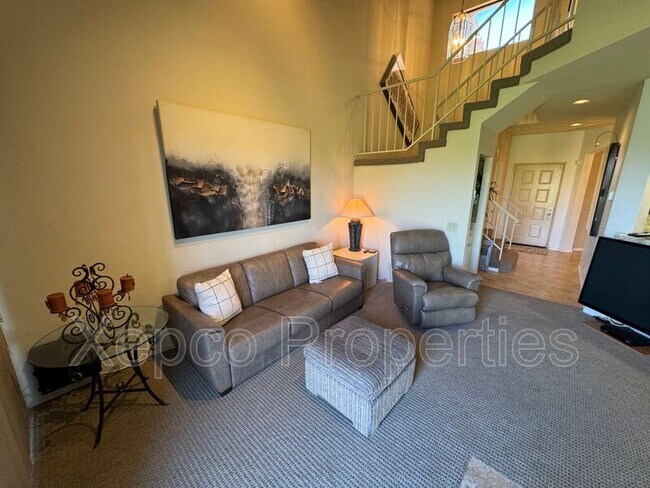 Building Photo - 38297 Crocus Ln