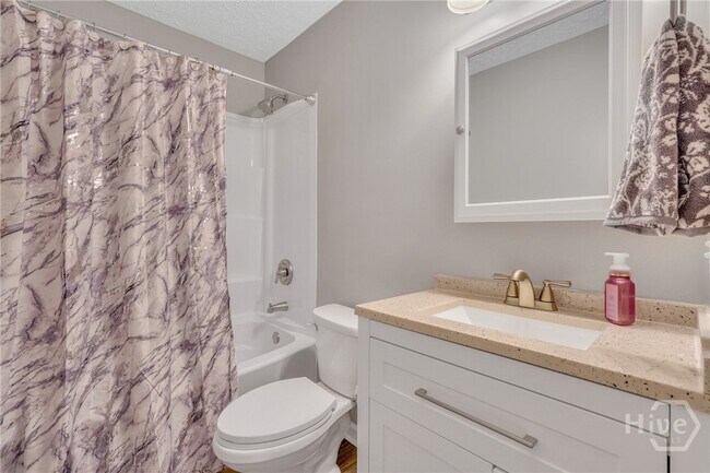 Building Photo - 11 Ropemaker Ct