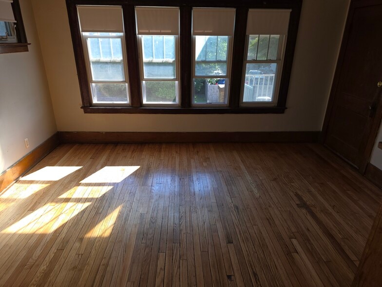 Front Room 2 - 2382 Springwells St