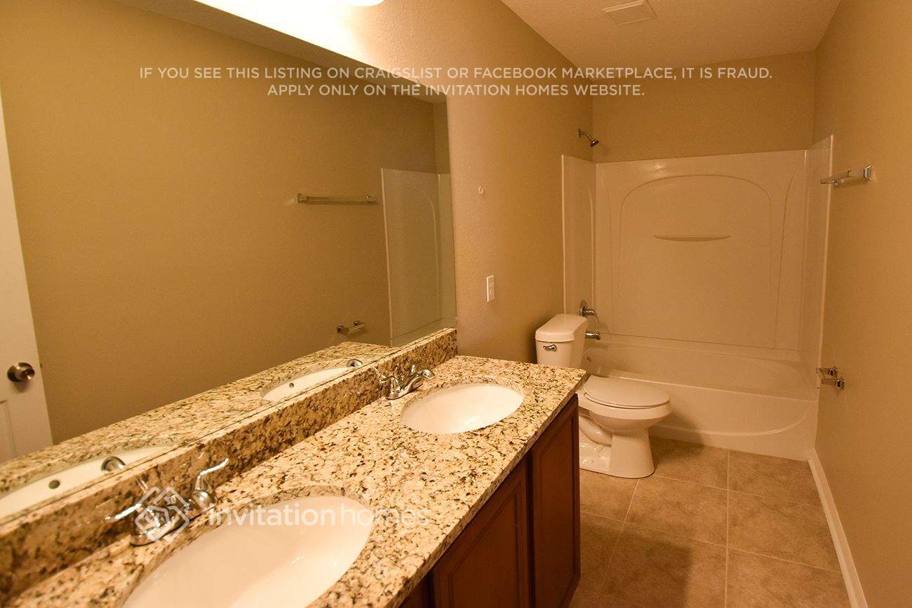 Building Photo - 825 Massy Ct