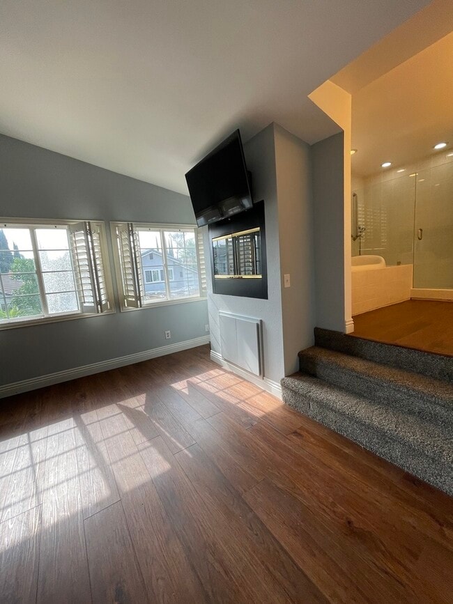 Building Photo - 1245 Tierra Luna