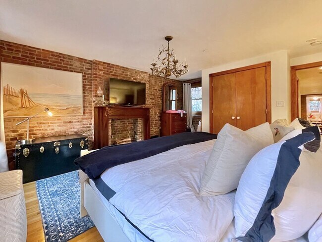 Building Photo - 448 Jersey Ave