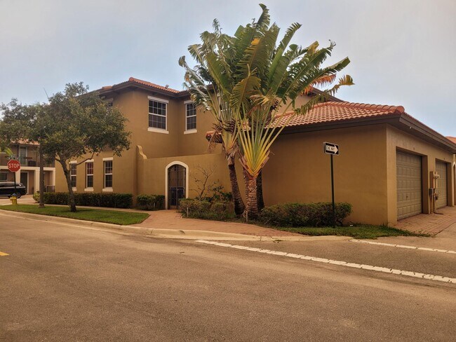 Building Photo - 1145 SW 147th Ter