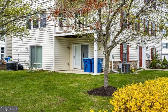 Building Photo - 202 Bardel Dr