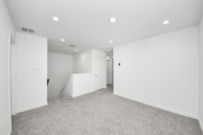 Building Photo - 10326 Penryn Frst Trl