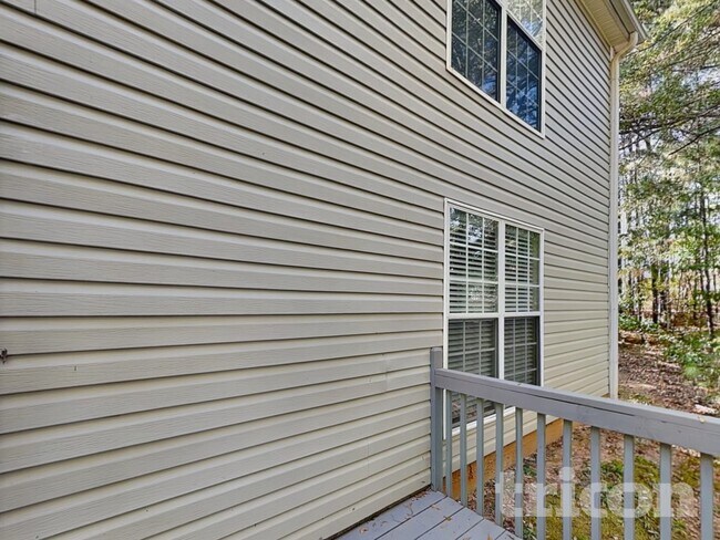 Building Photo - 10587 Village Trail