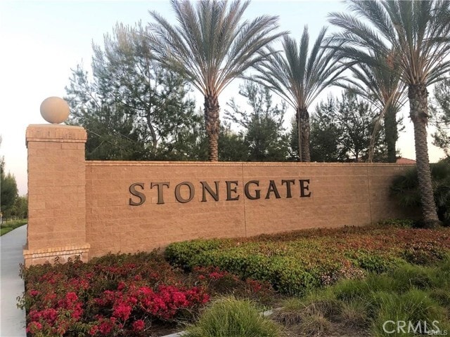 Building Photo - 64 Ashdale