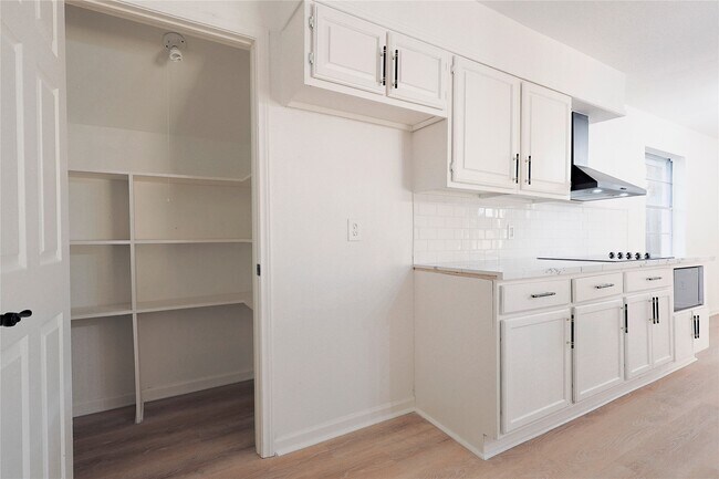 Building Photo - 11611 Sagedowne Ln