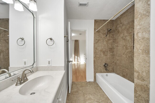 Building Photo - 10743 Boardwalk St