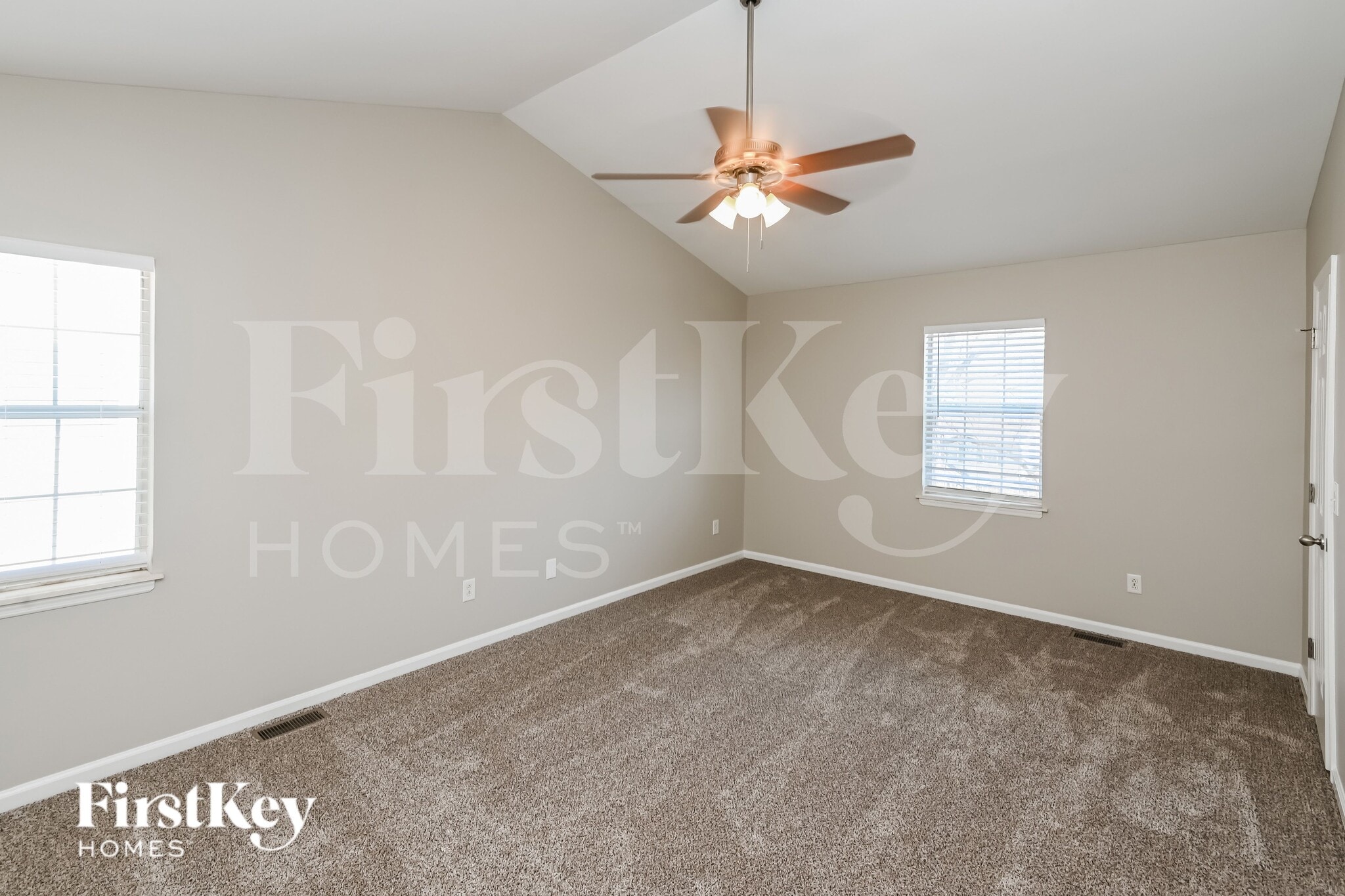 Building Photo - 2101 Killarney Pl
