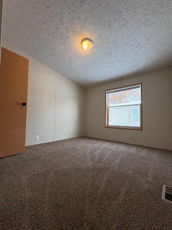 Building Photo - 134 Scarlet Oak Ln