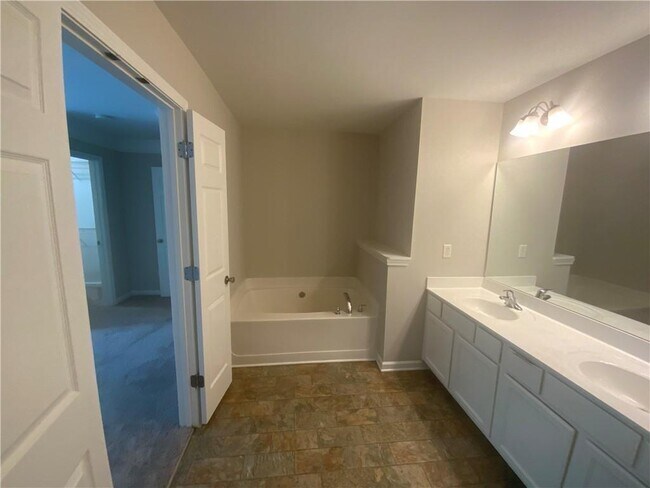 Building Photo - 477 Wingsfield Ct SW