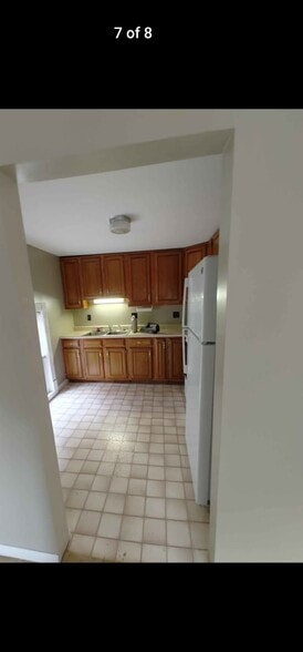 Building Photo - 19 1st St