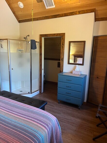 Building Photo - 5673 E Horseshoe Way