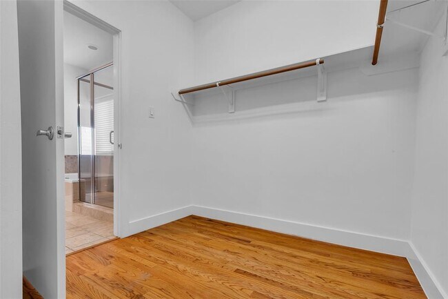 Building Photo - 4509B Eigel St