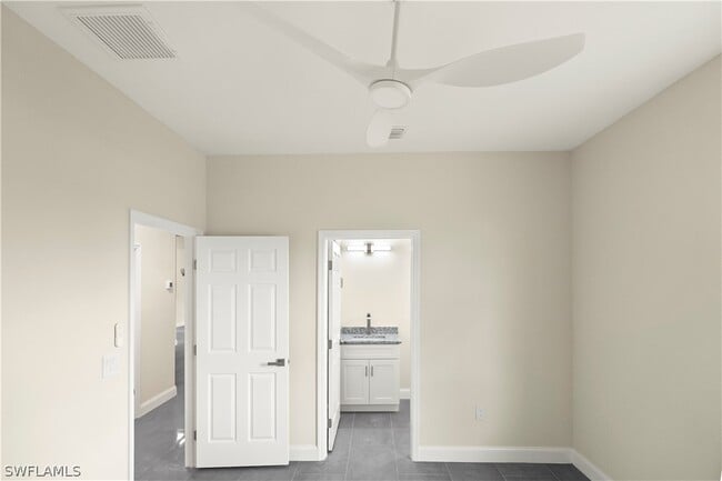 Building Photo - 1043 Albert Ave