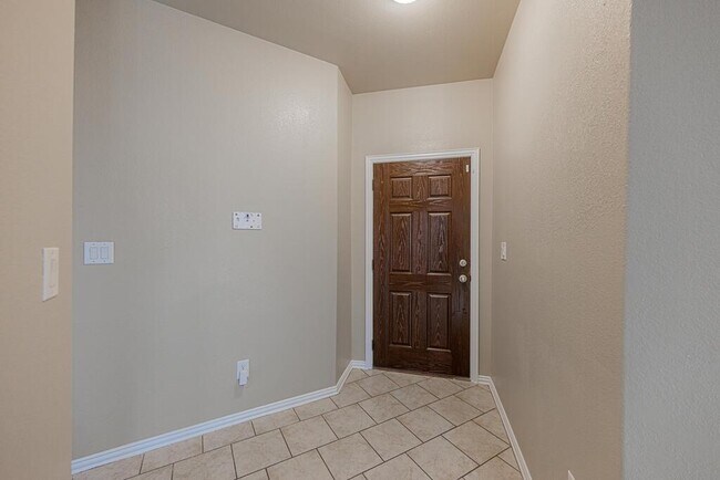 Building Photo - 7216 Brooks Ranch Rd