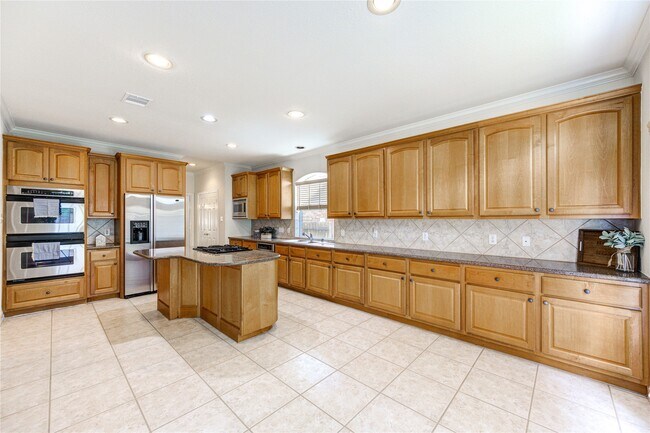 Building Photo - 22926 Emily Trace Ln