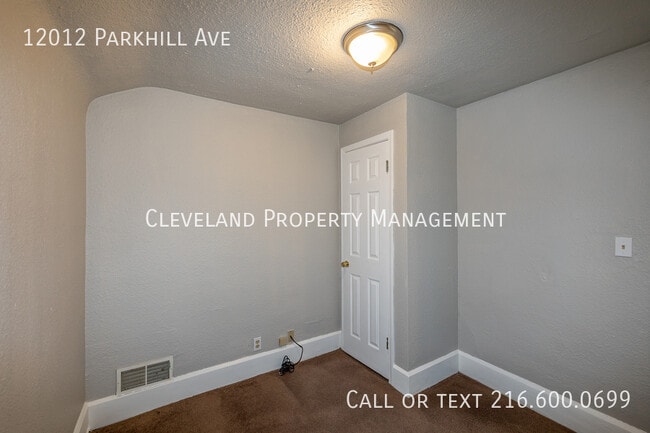 Building Photo - 12012 Parkhill Ave