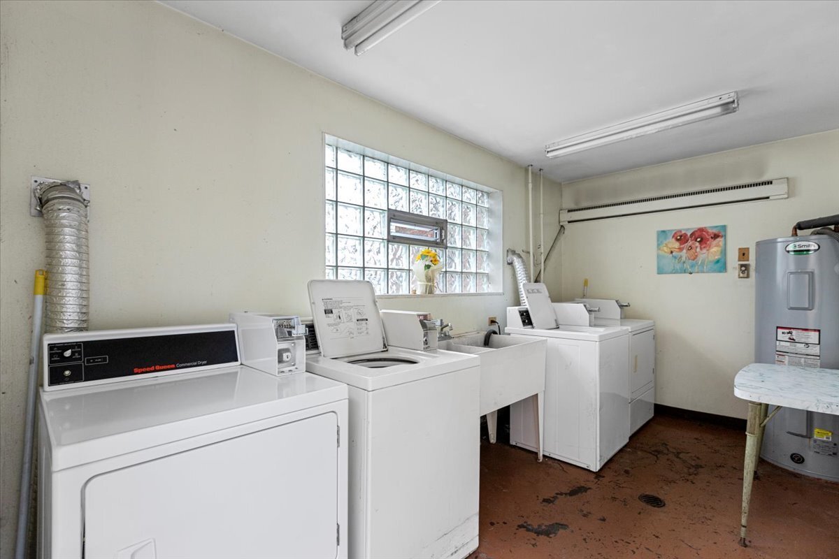 Building Photo - 6212 W 64th Pl