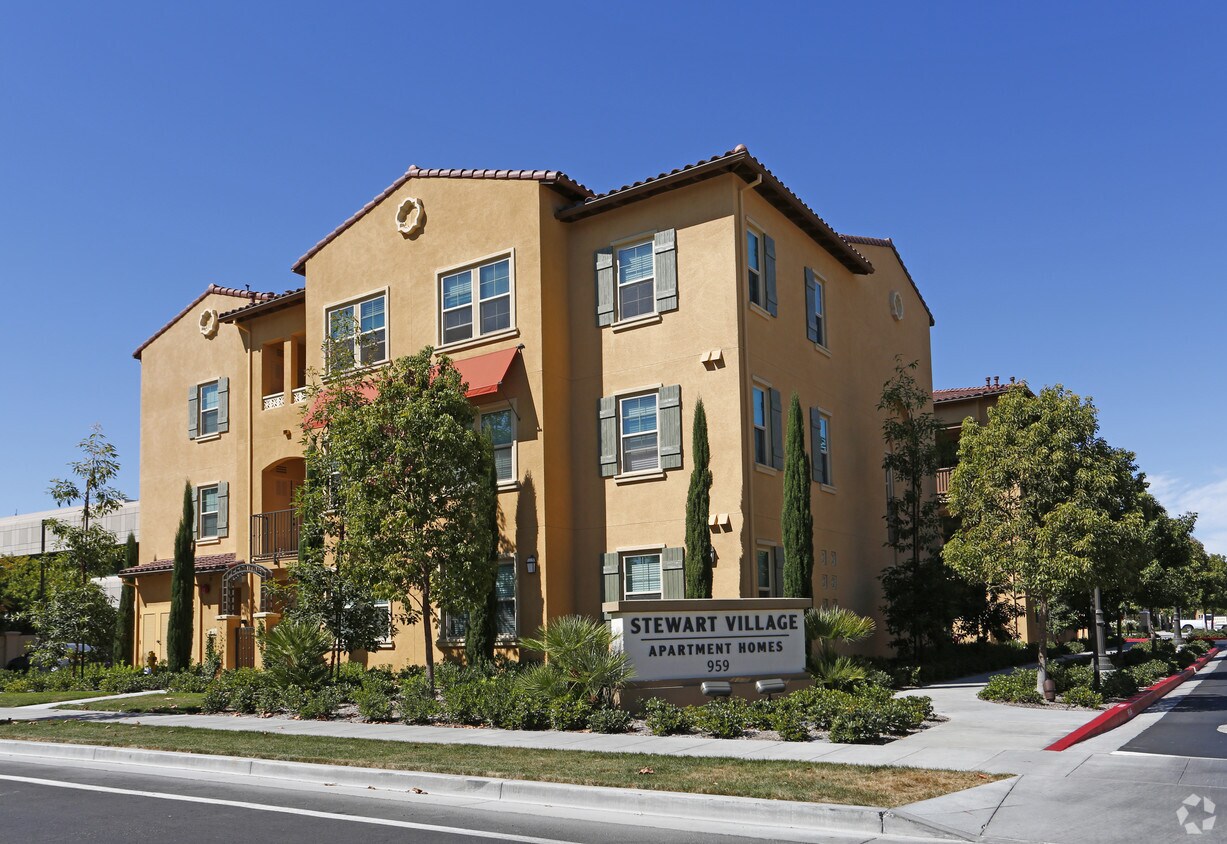 Stewart Village Apartment Homes Sunnyvale