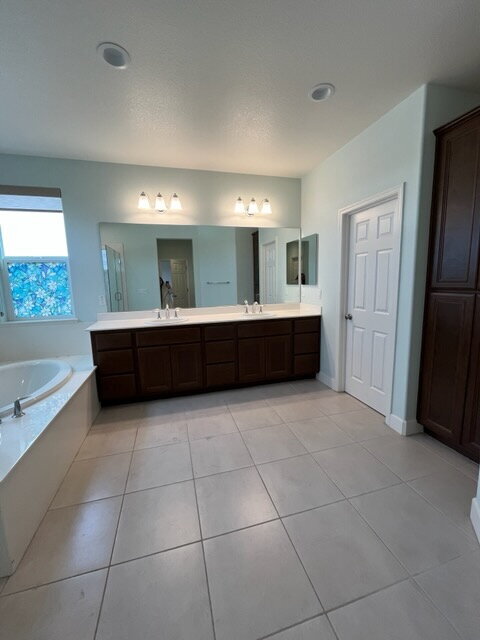 Building Photo - "Spacious 4-Bedroom Retreat with Elegant Granite Touches on Crepe Myrtle Lane!"