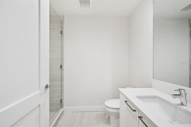 Building Photo - 301 1st St S