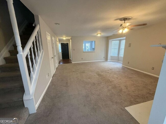 Building Photo - 2045 Fairways Ct