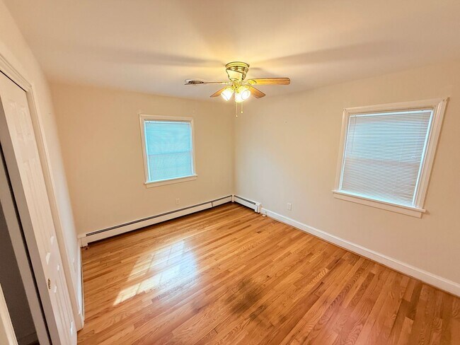 Building Photo - 8276 Franklin Ln