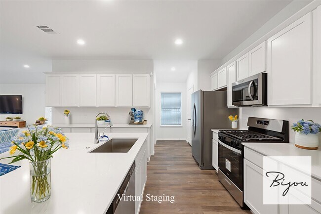 Building Photo - 3085 Emerald Ocean Dr