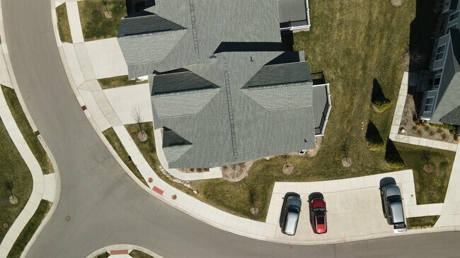 Building Photo - 2689 Oxford Cir