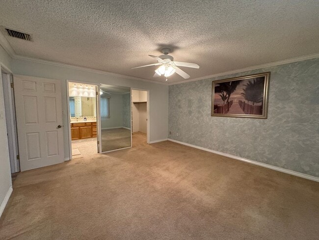 Building Photo - 3Br 3Ba House with Pool Across- RIVERFRONT with Balcony Observation Deck