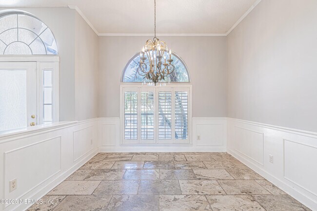 Building Photo - 12160 Basalt Dr S